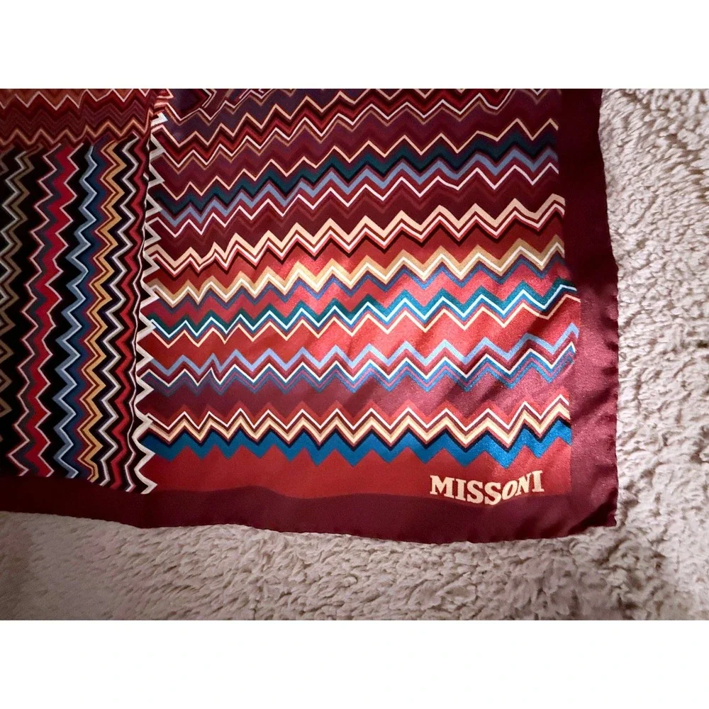 Missoni Italian Luxury Chic Silk Scarf/Pocket Square Retro Zigzag Quad Chevron